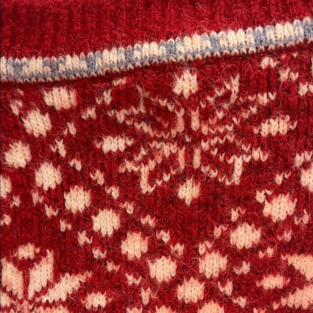 Universal Thread Red and White Snowflake Sweater … - image 6